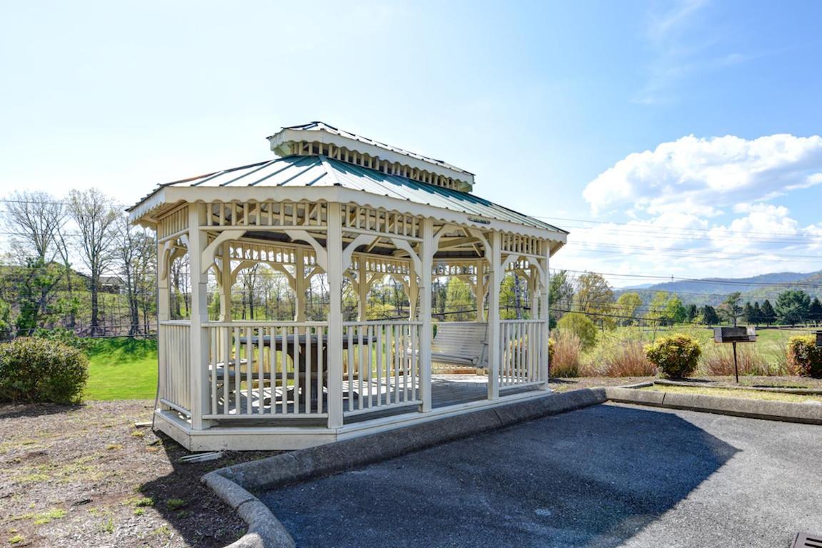Golf Vista 111, 2 Bedroom Condo, Sleeps 6, Flat panel TV, Jacuzzi, WiFi Pigeon Forge Esterno foto